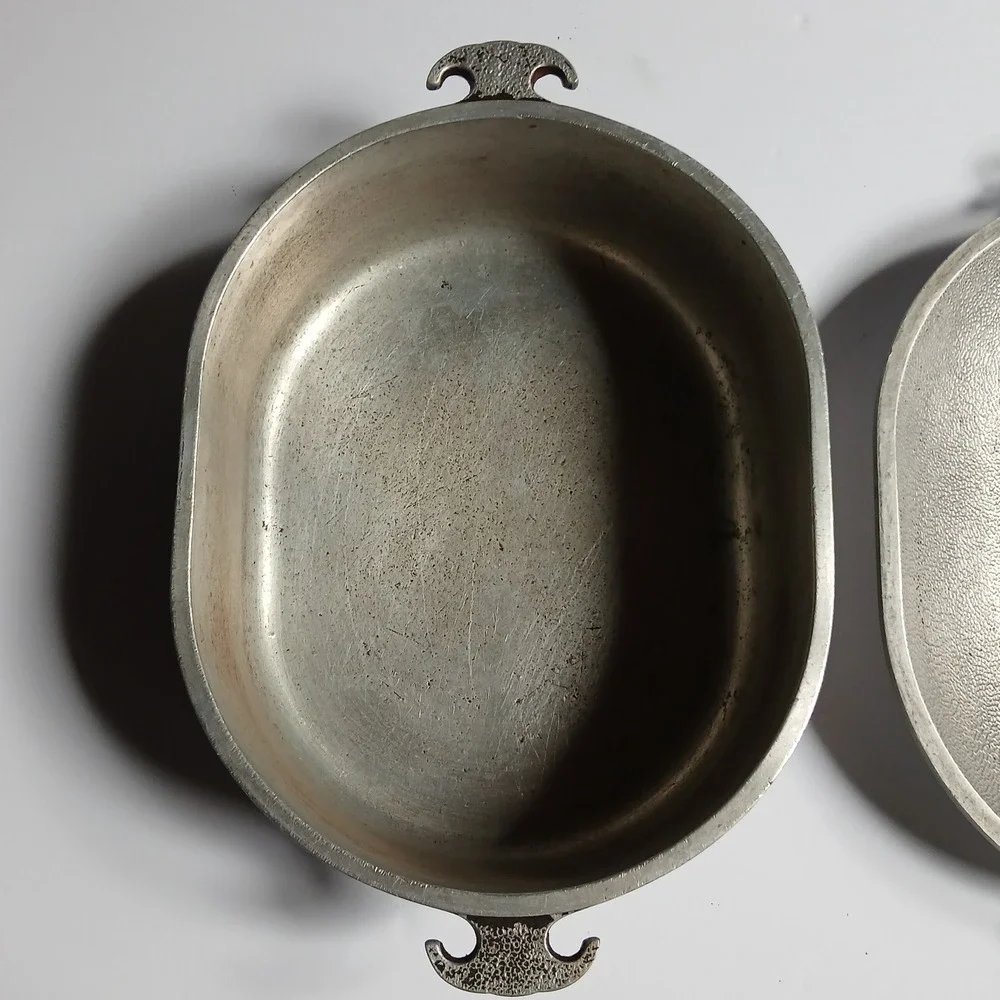 Dutch Oven w/ Serving Tray Lid Vtg Guardian Service Cast Aluminum Roaster